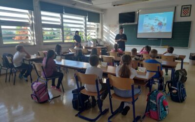 S HAK-OM I POLICIJOM SIGURNO U ŠKOLU