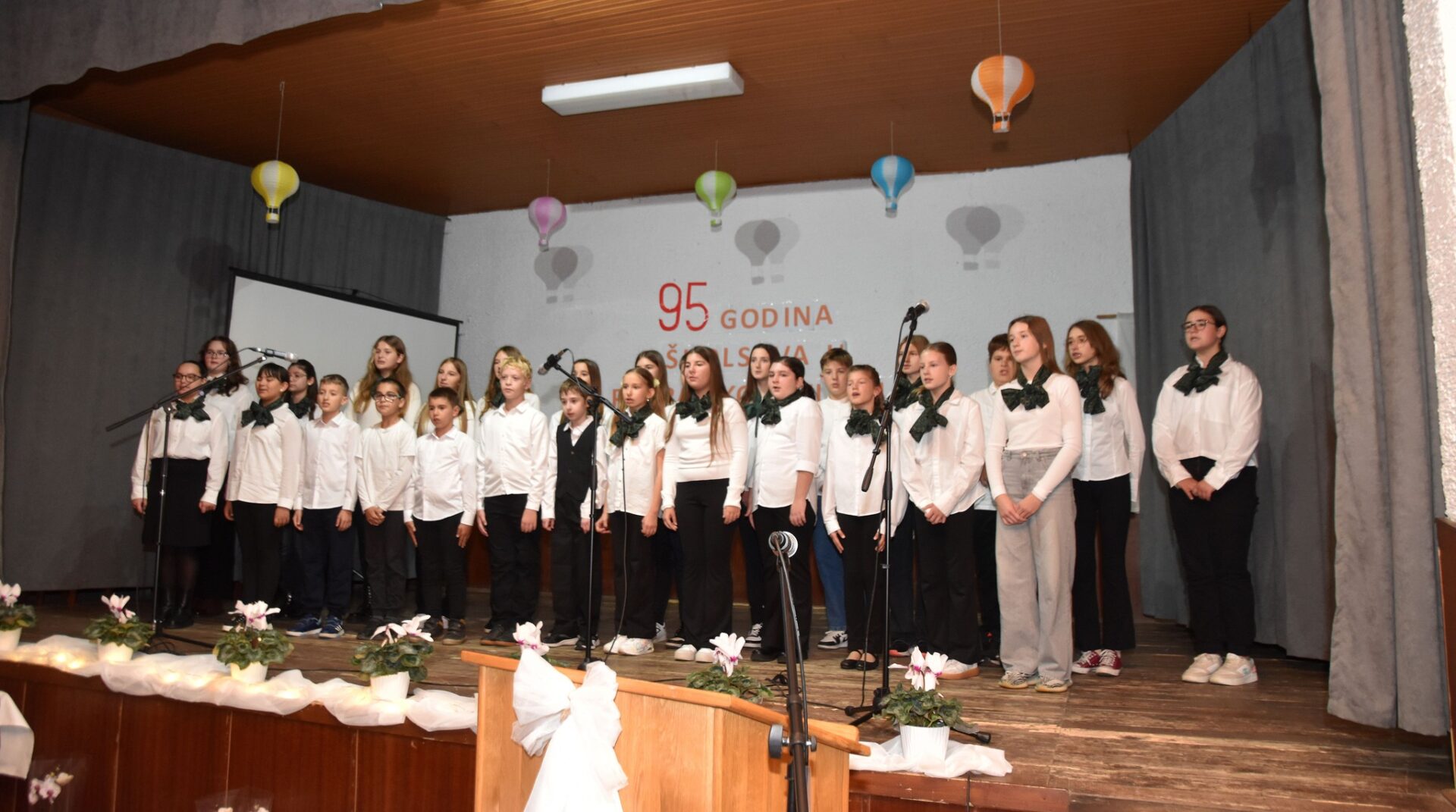 575196854_815908134632573_3746097207841768313_n