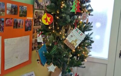 UČENICI PŠ KUTNJAK SUDJELUJU U MEĐUNARODNOM PROJEKTU RAZMJENE BOŽIĆNIH UKRASA