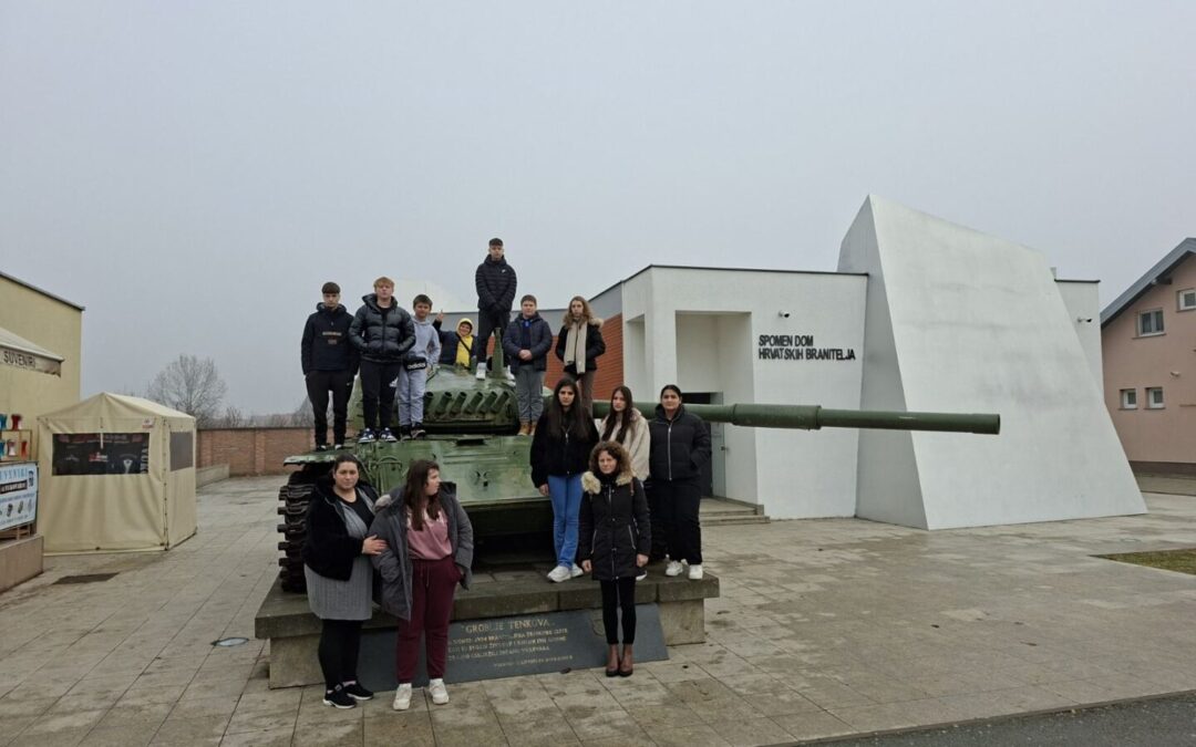 POSJET UČENIKA 8. RAZREDA VUKOVARU