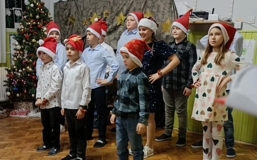 BOŽIĆNA PRIREDBA U PODRUČNOJ ŠKOLI VELIKI OTOK